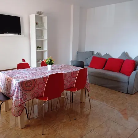 Apartment Mafasca, Comodo E Silenzioso, Terrazza E Cortile, Wi-fi