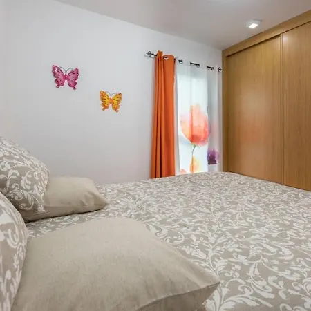 Apartment Vicino Al Porto Confortevole Wi-fi Aria Condizionata *