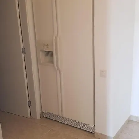 Arisa Apartment *