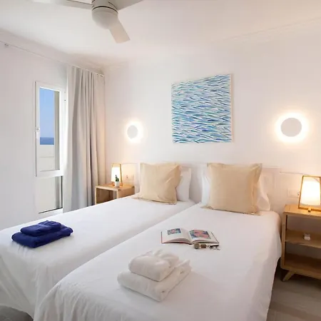 Altavista Apartahotel-adults Only Over 14 *