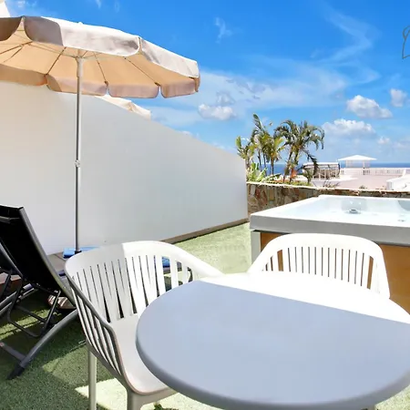 Garden & Sea Boutique By Livvo *