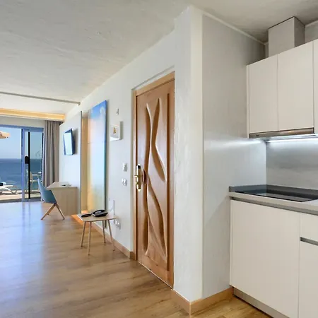 Garden & Sea Boutique By Livvo Apartamento