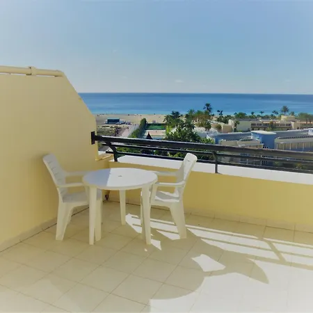 Apartment Mit Terrasse Direkt Am