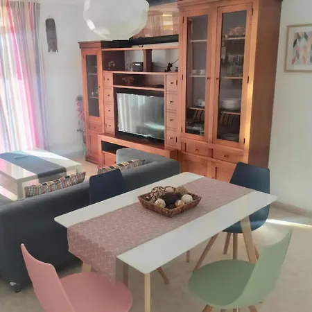 Schoene Mit Sonnenterrasse Und Meerblick Apartment *
