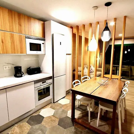 Calle Buenavista 1, Esquina Boulevar Timón. Apartamento *