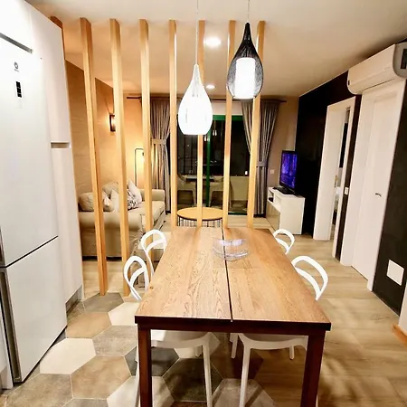 Apartamento Calle Buenavista 1, Esquina Boulevar Timón. *
