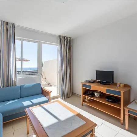 Ocean View, Beach At 250 M, 1 Bedroom, Wi-fi, Swimming Pool On The Same Floor, 3rd Floor *
