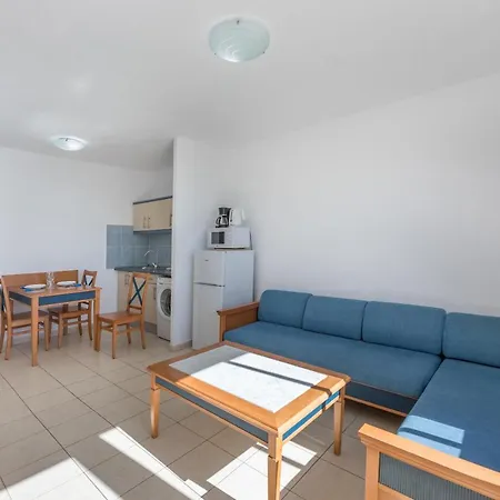 Apartment Ocean View, Beach At 250 M, 1 Bedroom, Wi-fi, Swimming Pool On The Same Floor, 3rd Floor *
