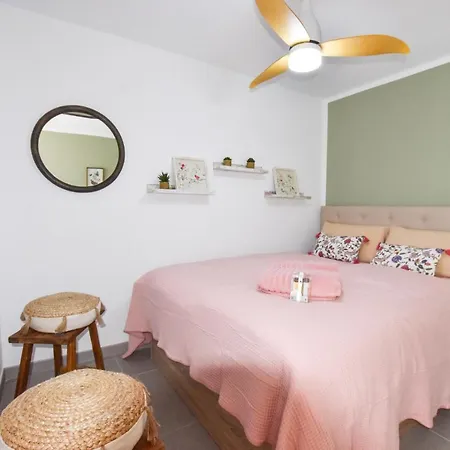 Apartment Book Jet - Casa Adam