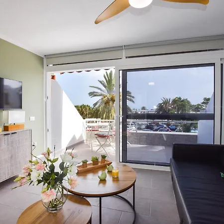 Apartment Book Jet - Casa Adam