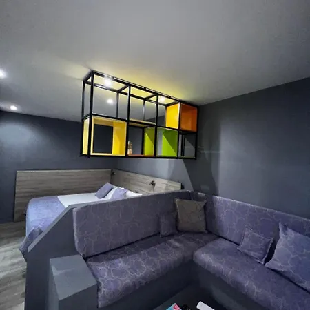 Natalis Apartment *
