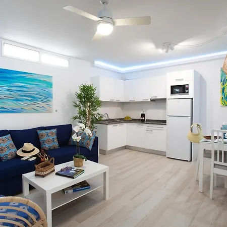 Altavista Apartahotel-adults Only Over 14 *