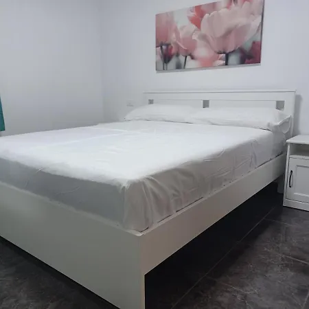 Apartment Mayi *