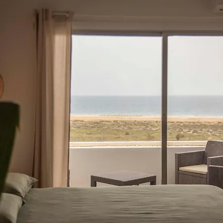 The Sunny Flair, Relaxing Experience Apartment