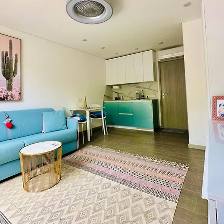 Apartment Amber - Pink *