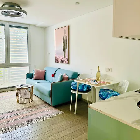 Apartment Amber - Pink