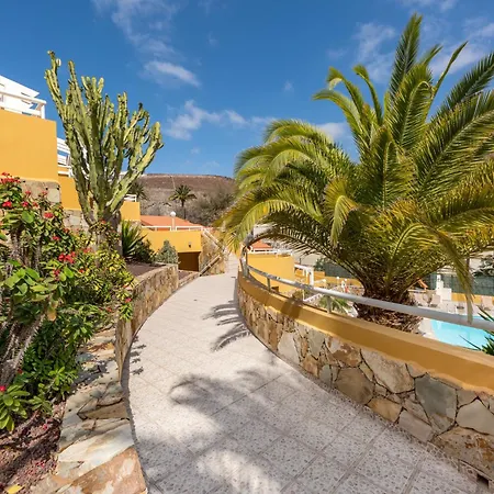 Apartment Punta Marina By Livvo