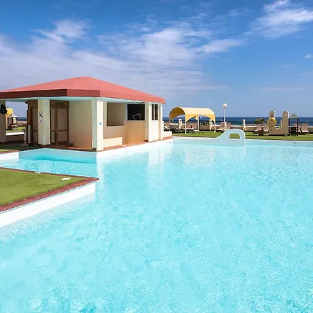 Mit Gemeinschaftlichem Pool Apartment *