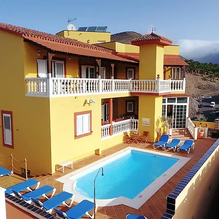 La Colina Hotel 4*