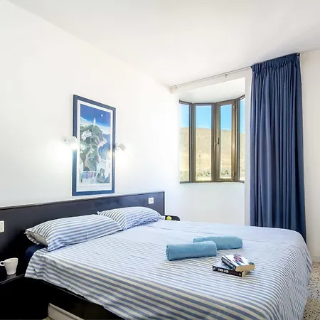 Natalis Apartment *