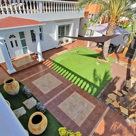 Ferienhaus Casa Veronica - - Pool - Wifi - Meerblick