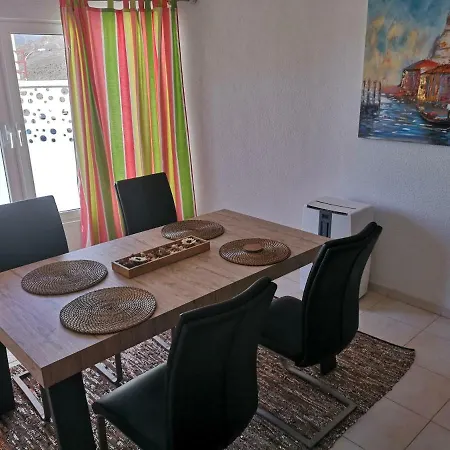 Casa Morisca Lapiada Ferienhaus *
