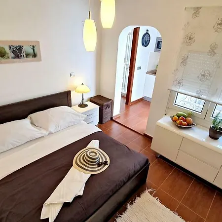 Ferienhaus Casa Veronica - - Pool - Wifi - Meerblick Villa