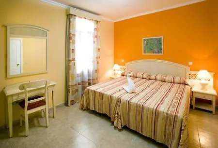 Aparthotel Villamar 3*