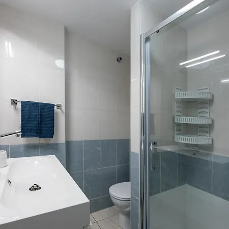 Attico Vista Oceano E Citta 3 2 Bagni Wifi Ac Apartment