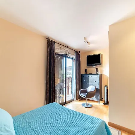 Belvilla By Oyo In Jand A Holiday home