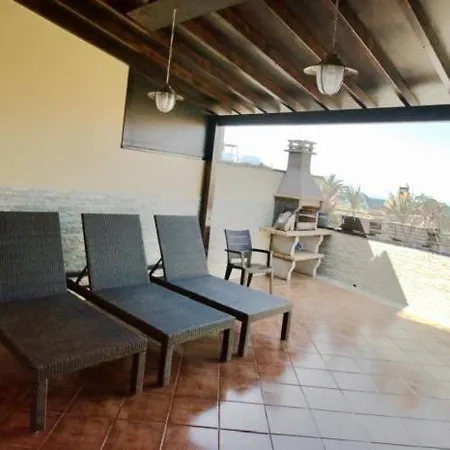 Near The Port, Wide, Confortable, Wi-fi, Terrace, Aircon Appartement