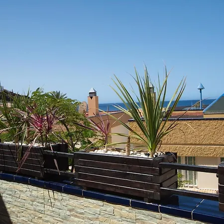Appartement Near The Port, Wide, Confortable, Wi-fi, Terrace, Aircon *